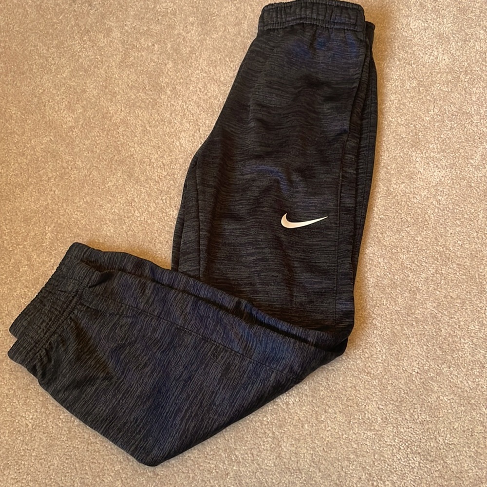 NIKE DRI FIT SWEATPANTS
